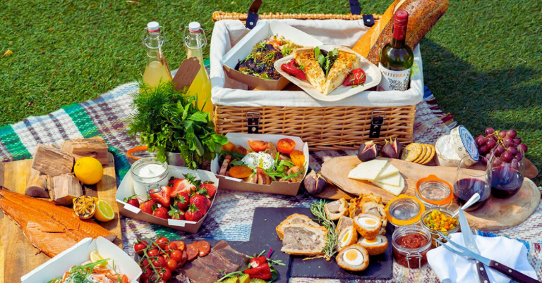Savor the Outdoors: Healthy Picnic Recipes for a Perfect Day Out!